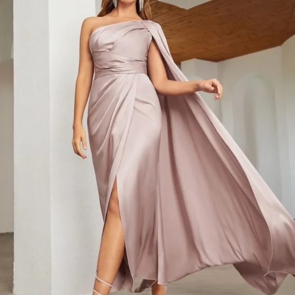 Luxe One shoulder Party Formal Evening Prom Satin Wedding Dress - Picture 15 of 16